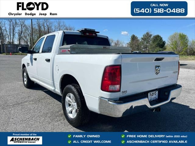 2022 RAM 1500 Classic Tradesman Crew Cab 4x4 5'7' Box
