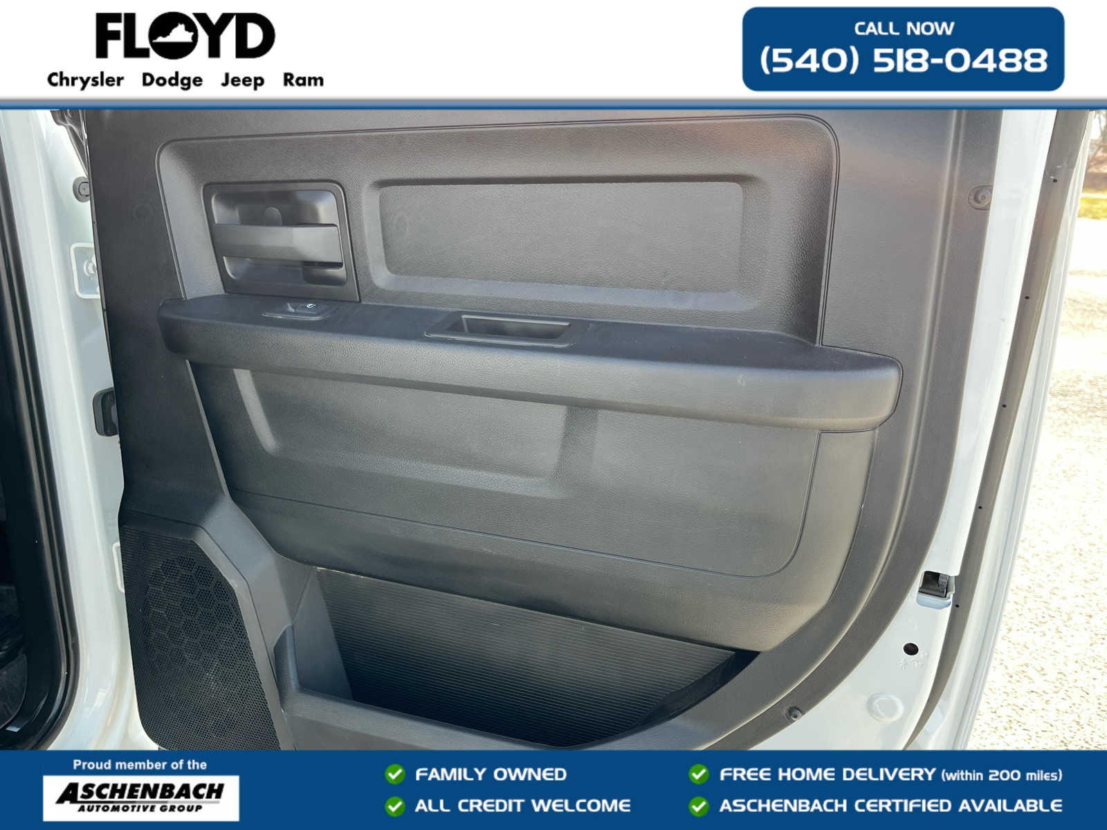 2023 RAM 1500 Classic Tradesman Crew Cab 4x4 5'7' Box