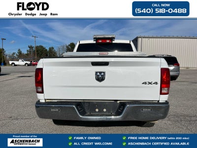 2023 RAM 1500 Classic Tradesman Crew Cab 4x4 5'7' Box