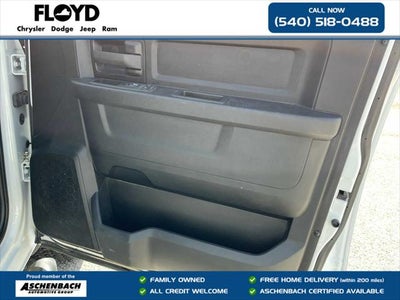 2023 RAM 1500 Classic Tradesman Crew Cab 4x4 5'7' Box